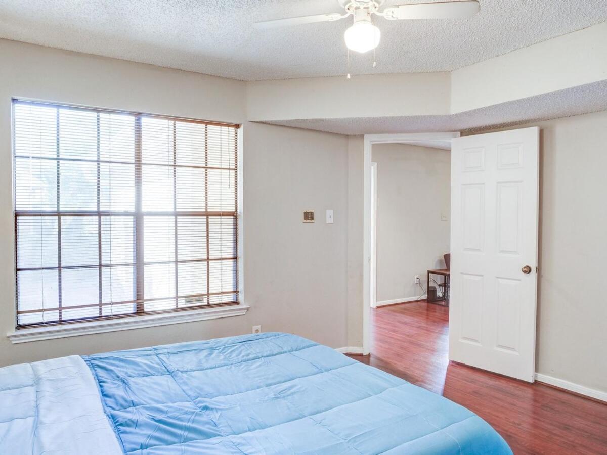 Lovely 2 Bedroom, 1 Bath Condo With Pools And Gym. Houston Exterior foto