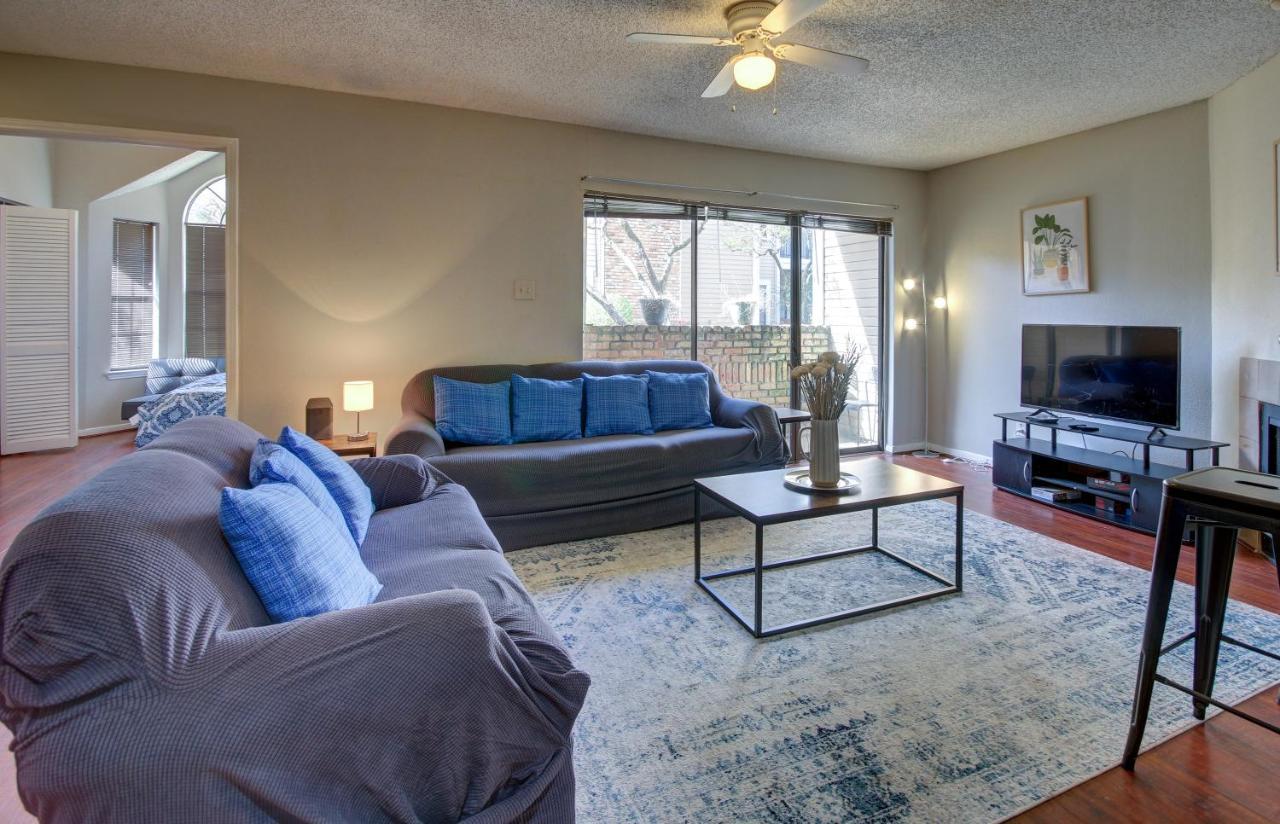 Lovely 2 Bedroom, 1 Bath Condo With Pools And Gym. Houston Exterior foto