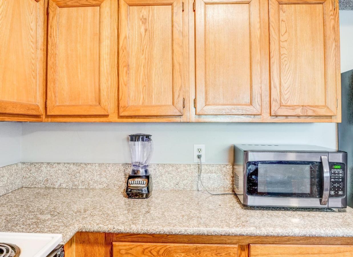 Lovely 2 Bedroom, 1 Bath Condo With Pools And Gym. Houston Exterior foto
